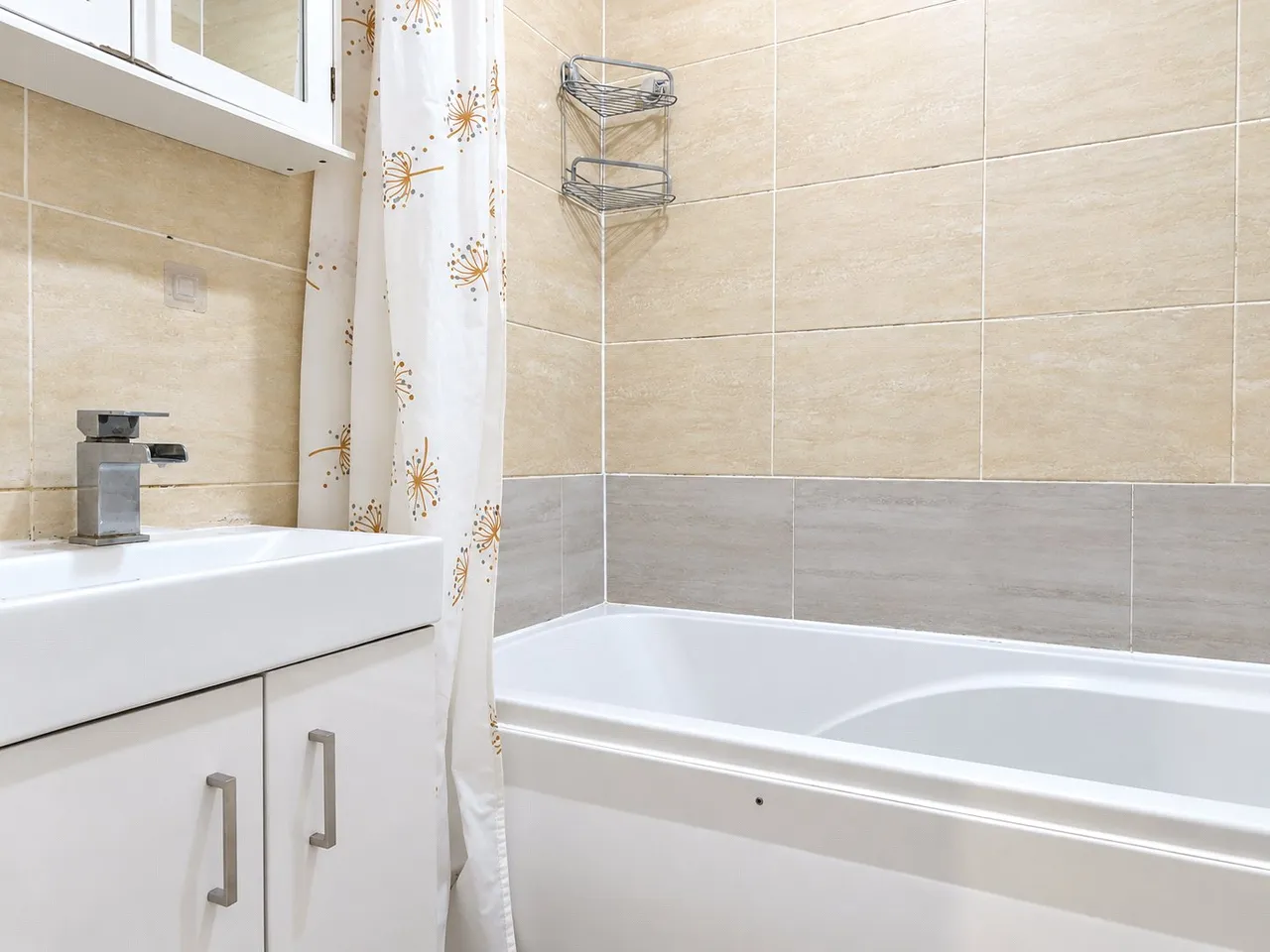 Middlesex Road, Mitcham, CR4, photo 8