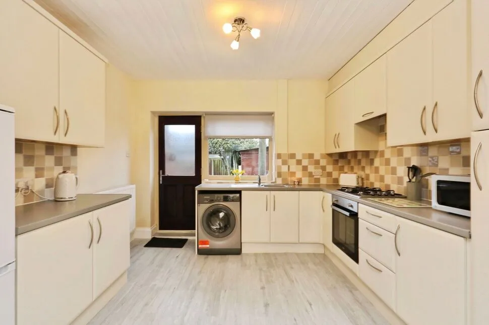 Breck Lane, Dinnington, South Yorkshire, S25, photo 4