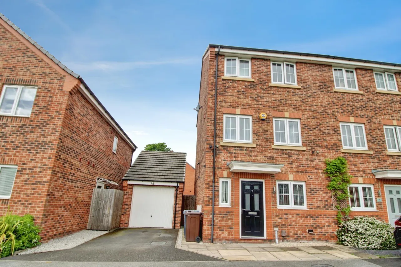Raley Drive, Barnsley, S75, photo 21