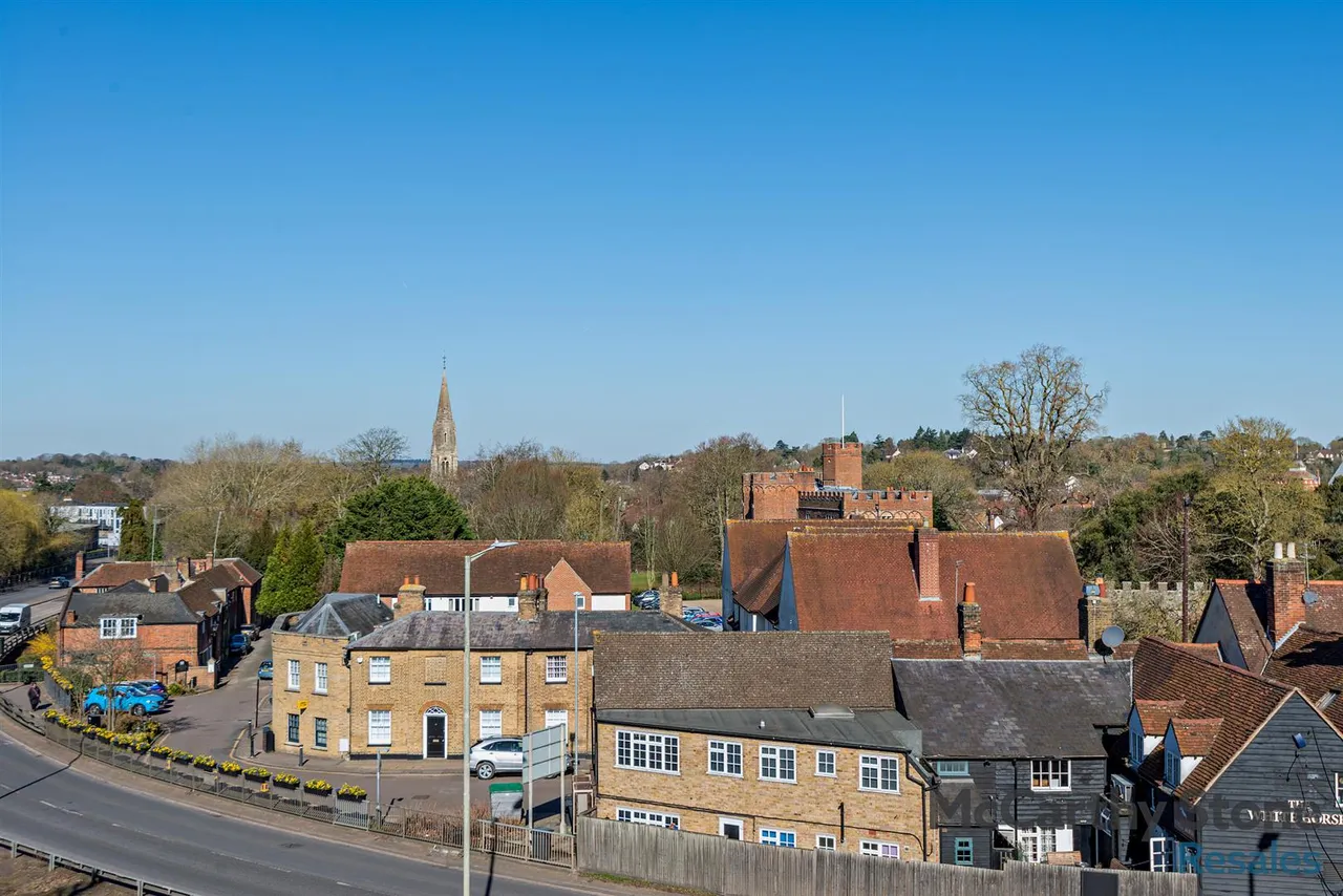 Pegs Lane, Hertford, SG13, photo 19