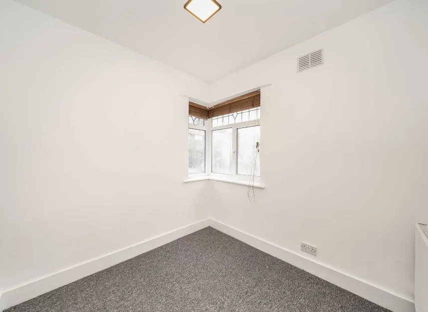 Farm Road, Edgware, HA8, photo 9
