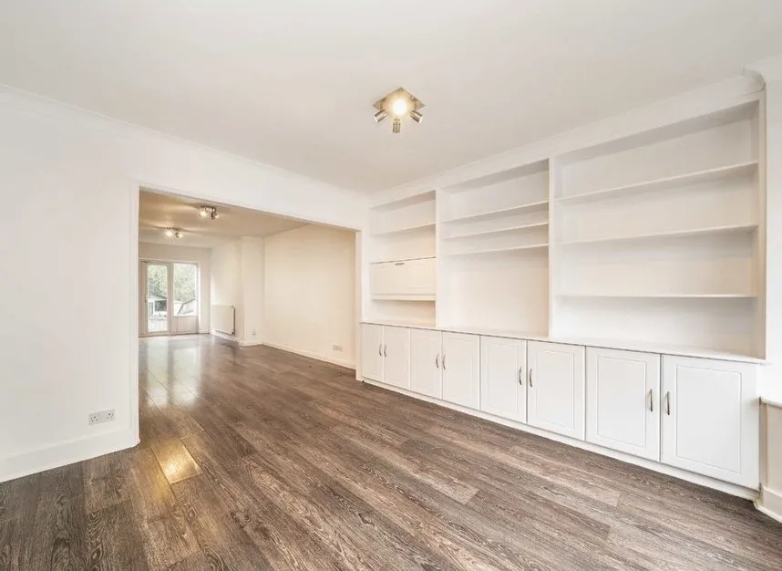 Farm Road, Edgware, HA8, photo 2