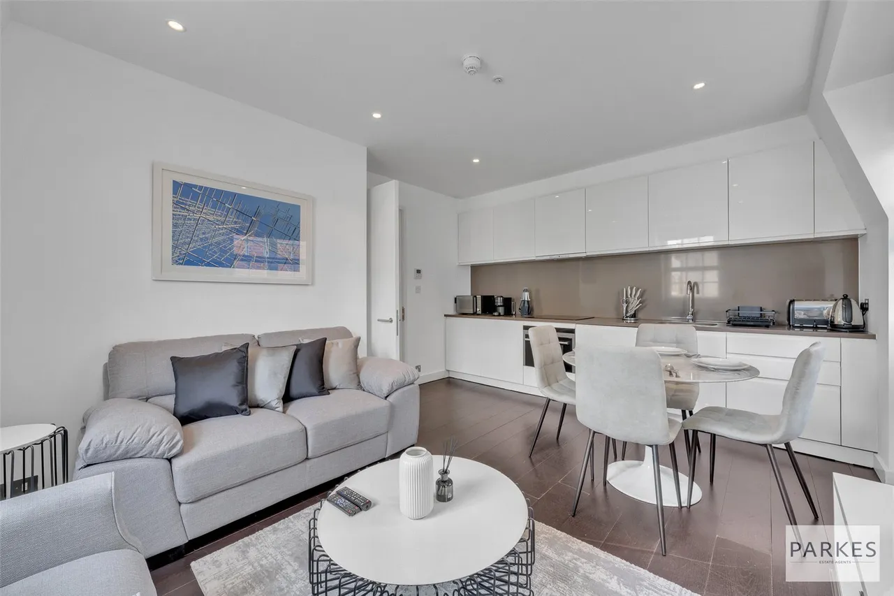 2 bed flat to rent — Baker Street, London, W1U 6SE