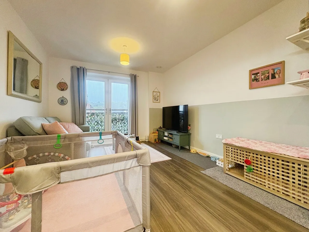 Cambridge Place, Farnham, GU9, photo 10