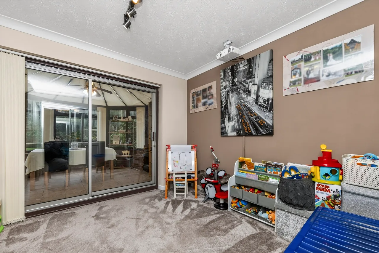 Batsford Close, Redditch, photo 5