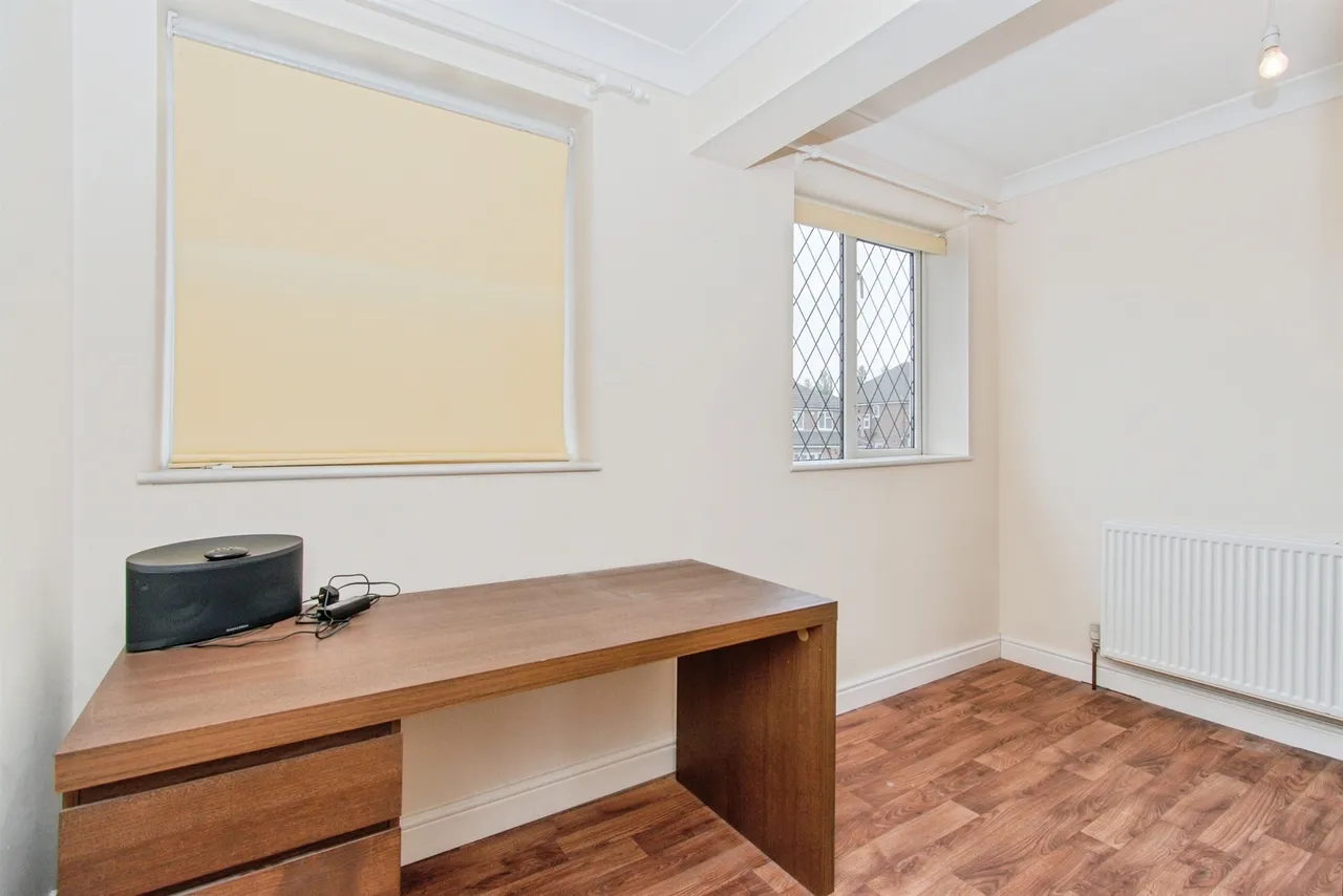Lyon Road, PONTEFRACT, photo 10