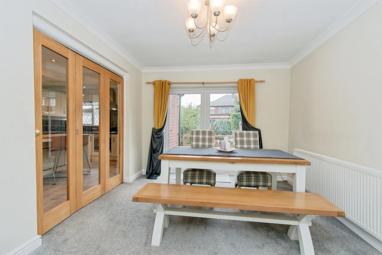 Lyon Road, PONTEFRACT, photo 4
