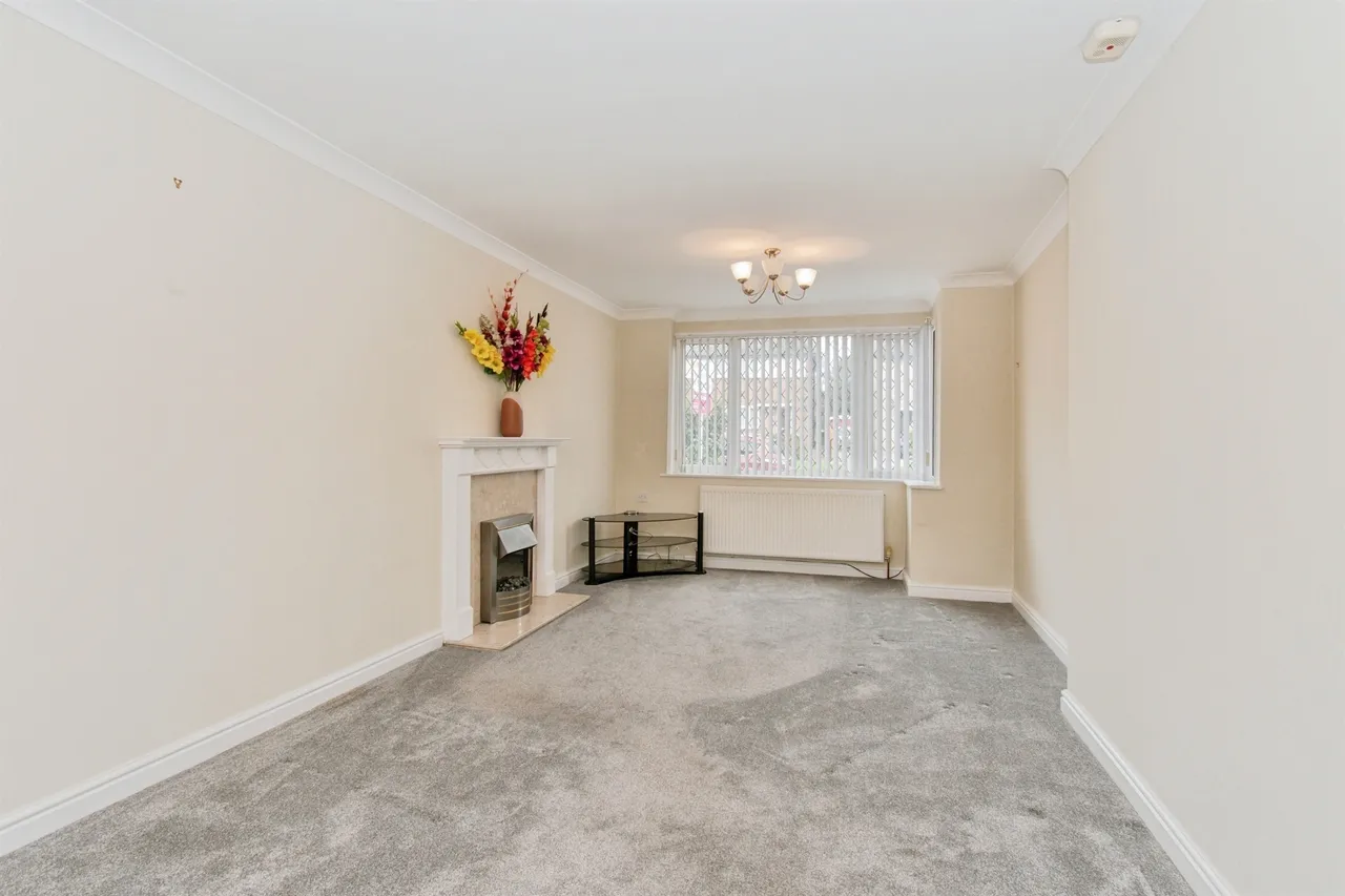 Lyon Road, PONTEFRACT, photo 5