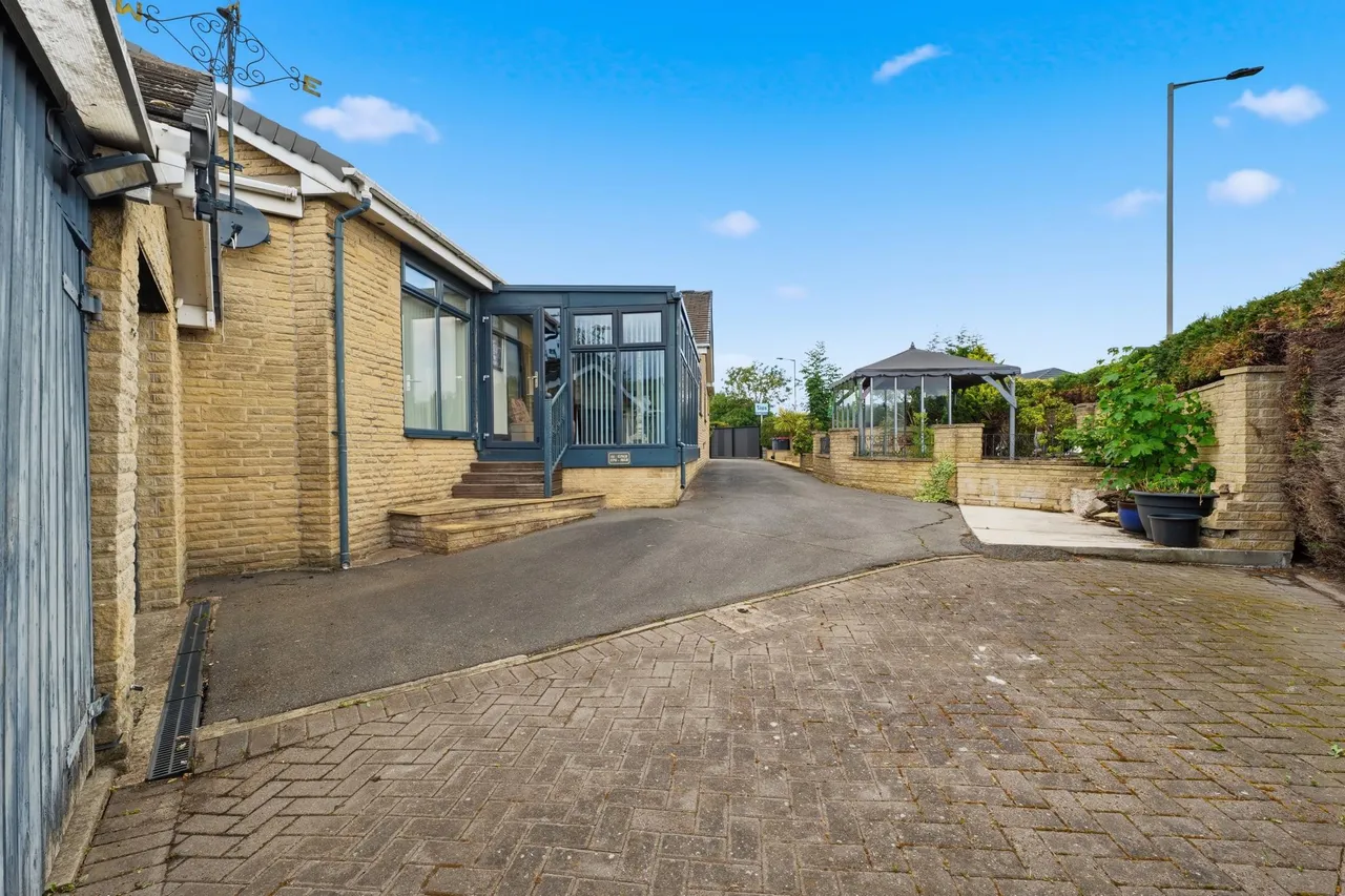 Hesley Bar, Rotherham, S61, photo 29