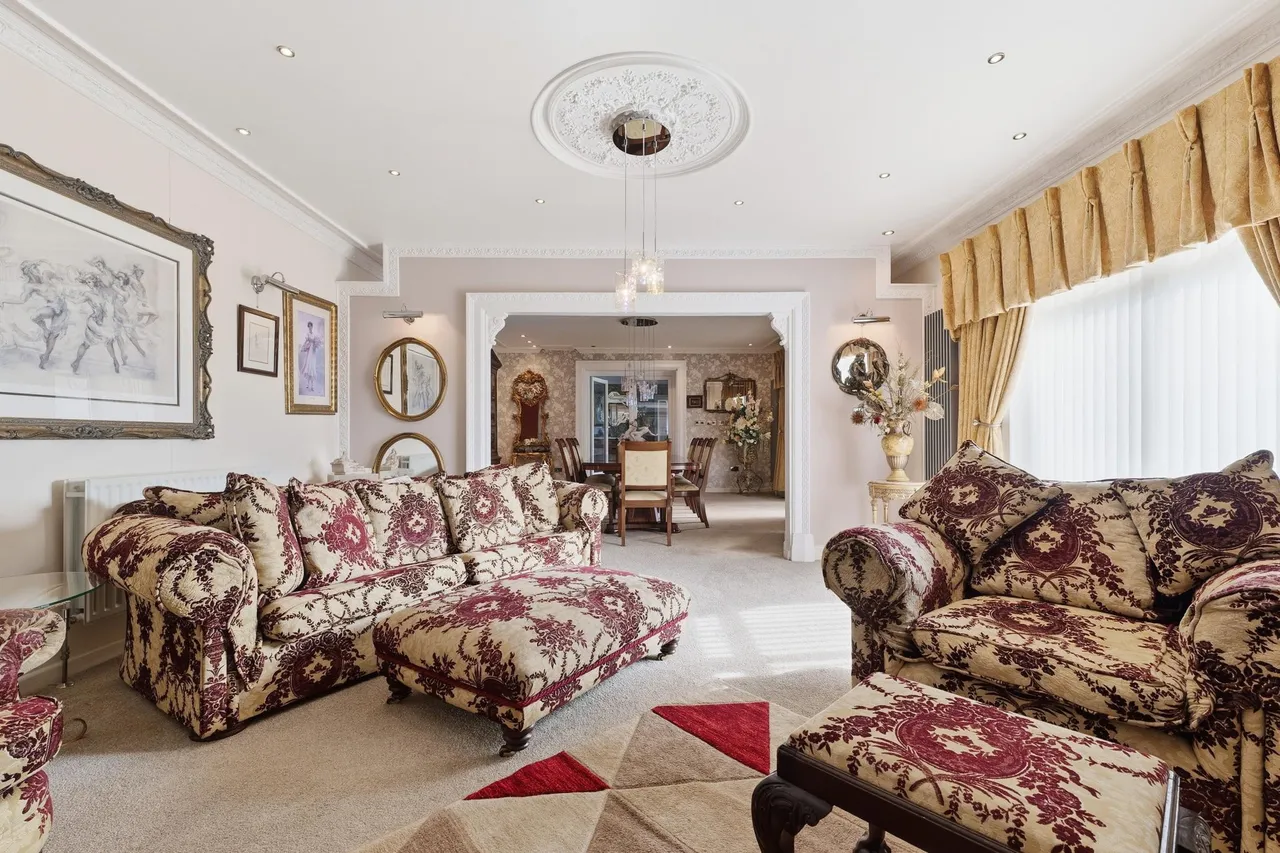 Hesley Bar, Rotherham, S61, photo 8