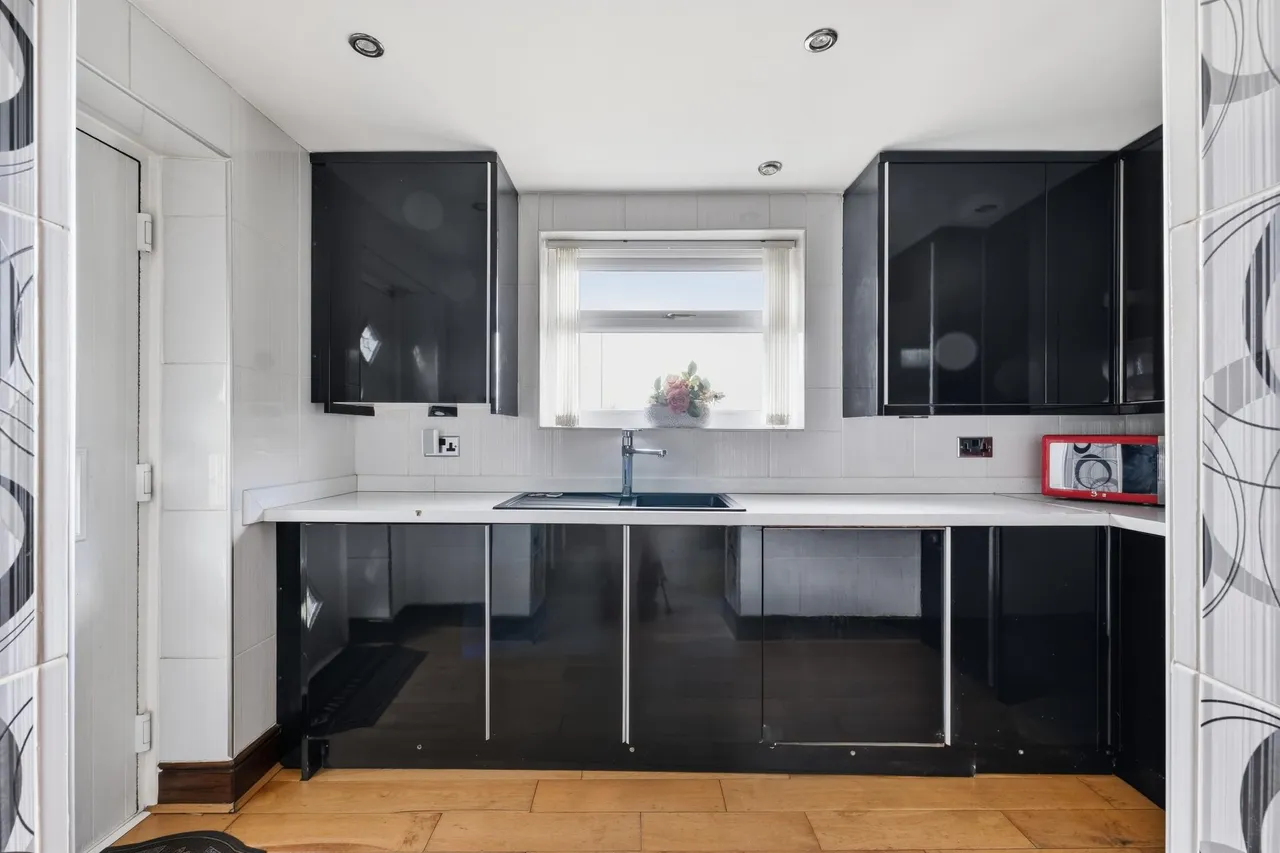 Hesley Bar, Rotherham, S61, photo 9
