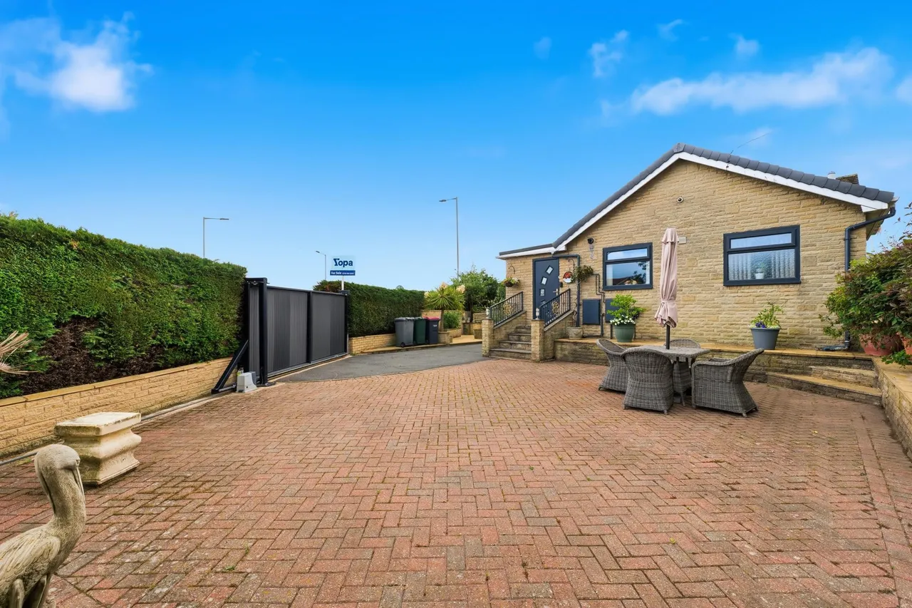 Hesley Bar, Rotherham, S61, photo 4