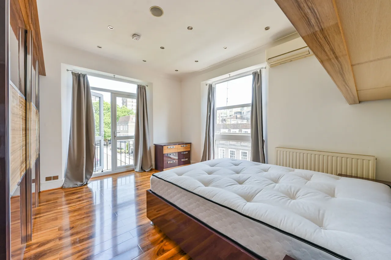 42 Gloucester Square, London, photo 8