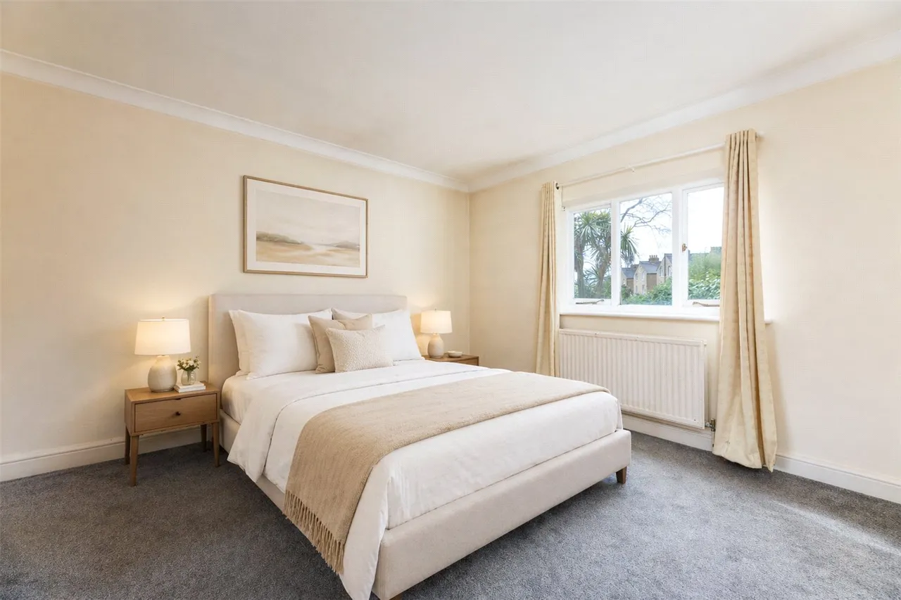 Wimbledon Park Road, London, SW18, photo 3