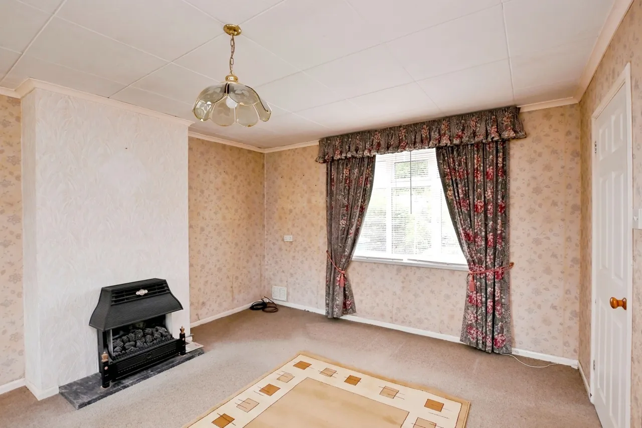 Cowdray Road, Easebourne, GU29, photo 4
