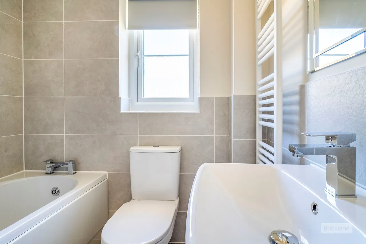 Almond Avenue, Whittlesey, PE7, photo 8