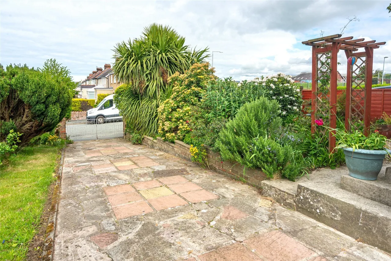 Bangor, LL57, photo 11