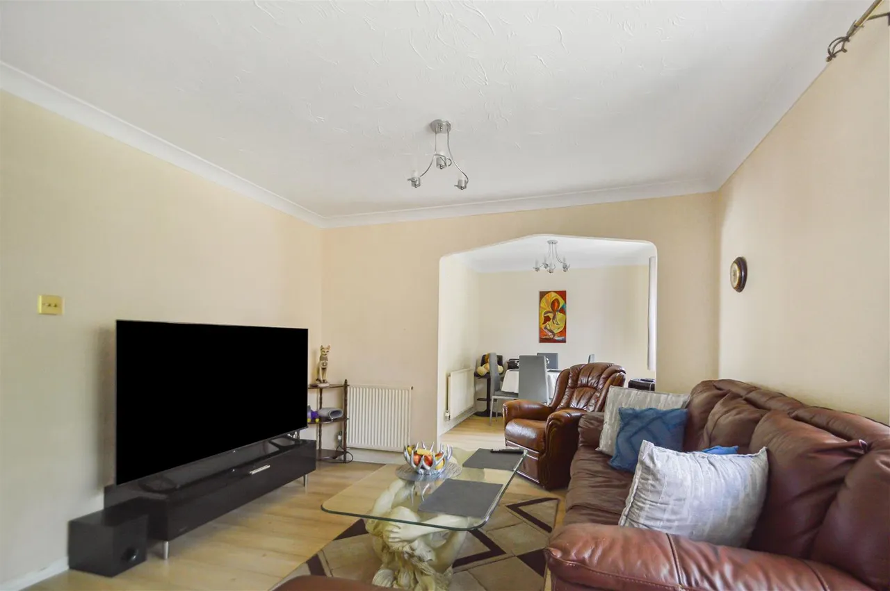 Boleyn Way, Haverhill, CB9, photo 2