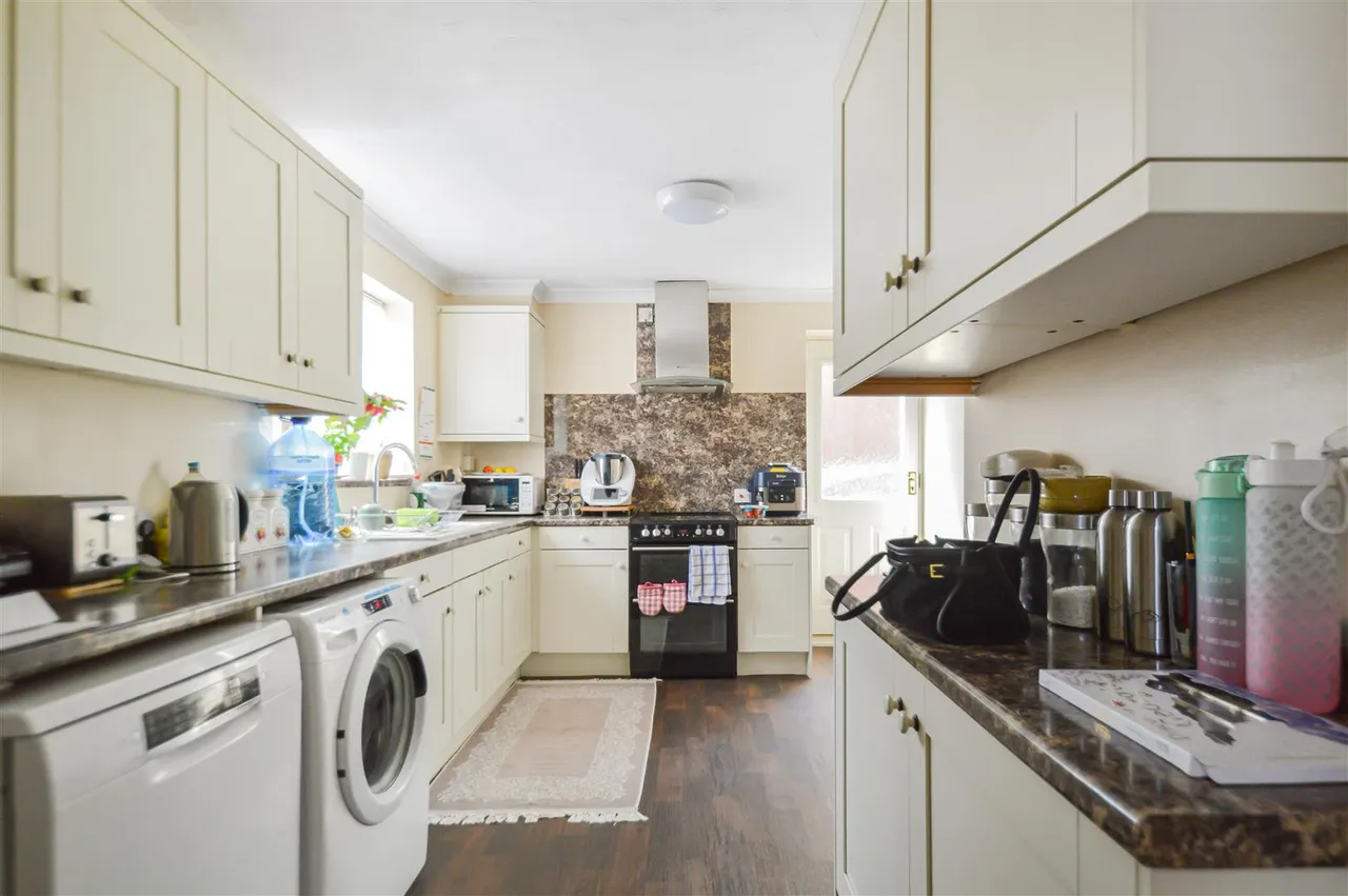 Boleyn Way, Haverhill, CB9, photo 5