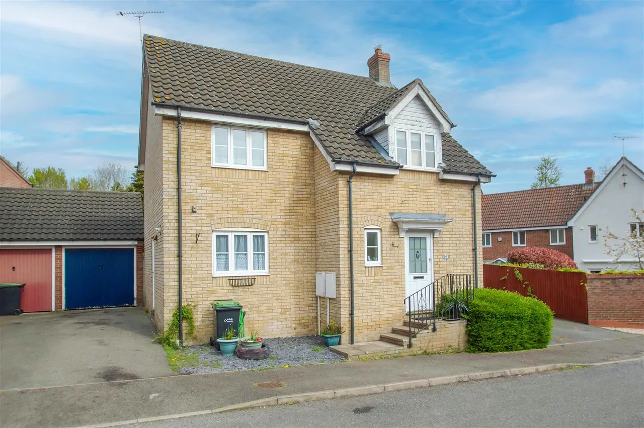 3 bed property for sale, Boleyn Way, Haverhill, CB9