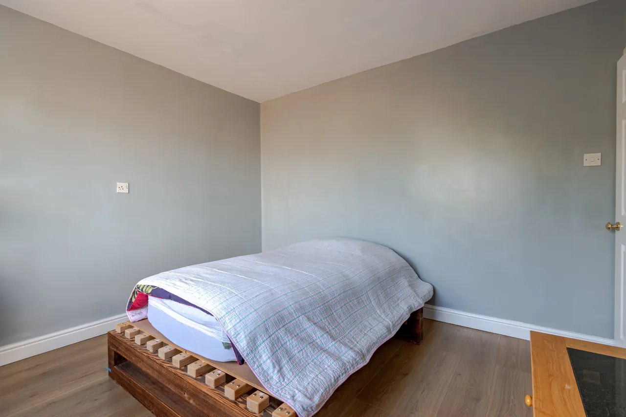 Roundhill Mount, Bingley, BD16, photo 5