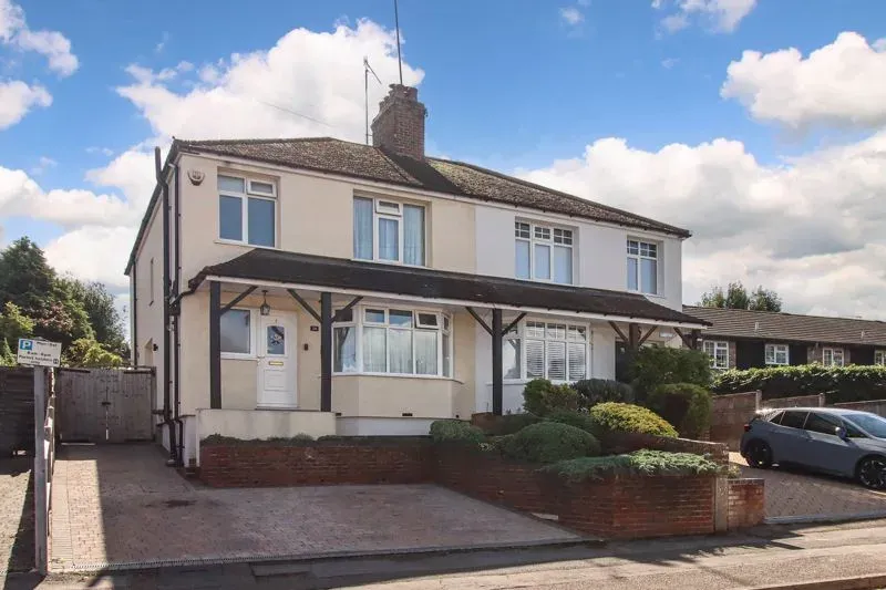 3 bed house for sale — Christchurch Road, Hemel Hempstead, Hertfordshire, HP2 5BY