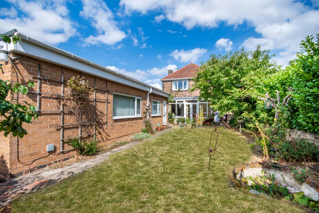 4 bed house for sale, Main Street, Oldcotes, S81