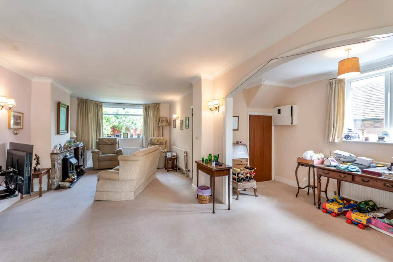 Main Street, Oldcotes, S81, photo 8