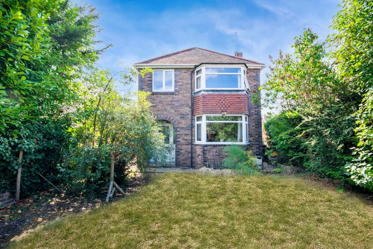Main Street, Oldcotes, S81, photo 24