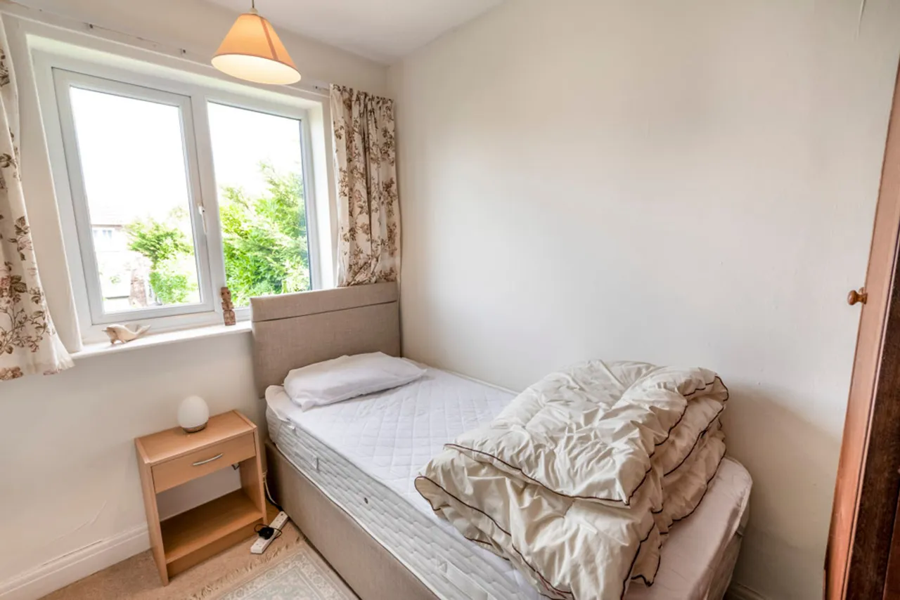 Main Street, Oldcotes, S81, photo 17