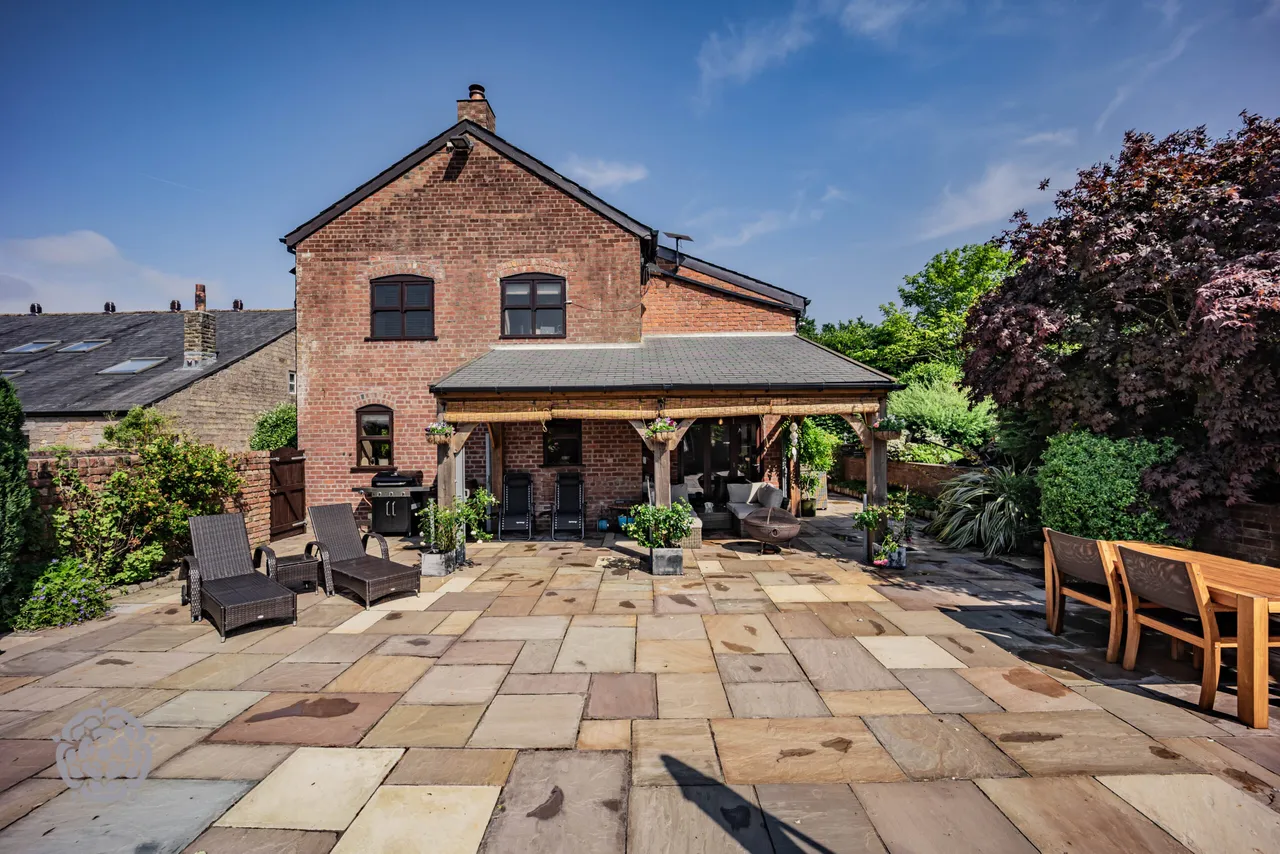The Red Brick Barn, Coppull Brow Farm Wigan Lane, Coppull, Chorley, PR7 4BW, photo 39