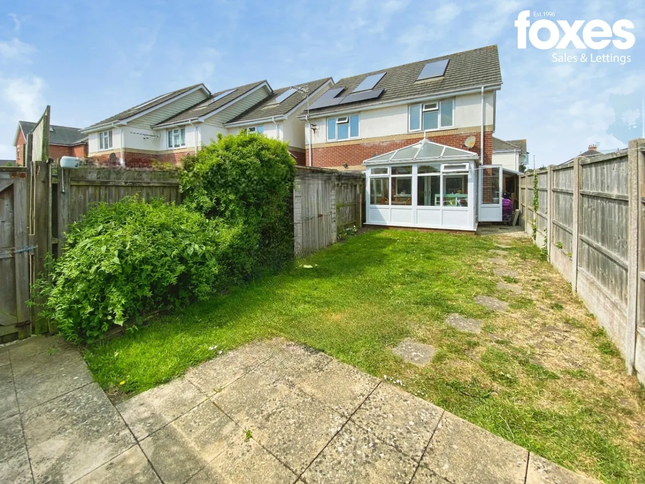 2 bed house for sale — Columbia Gardens, Bournemouth, Dorset, BH10 4FL