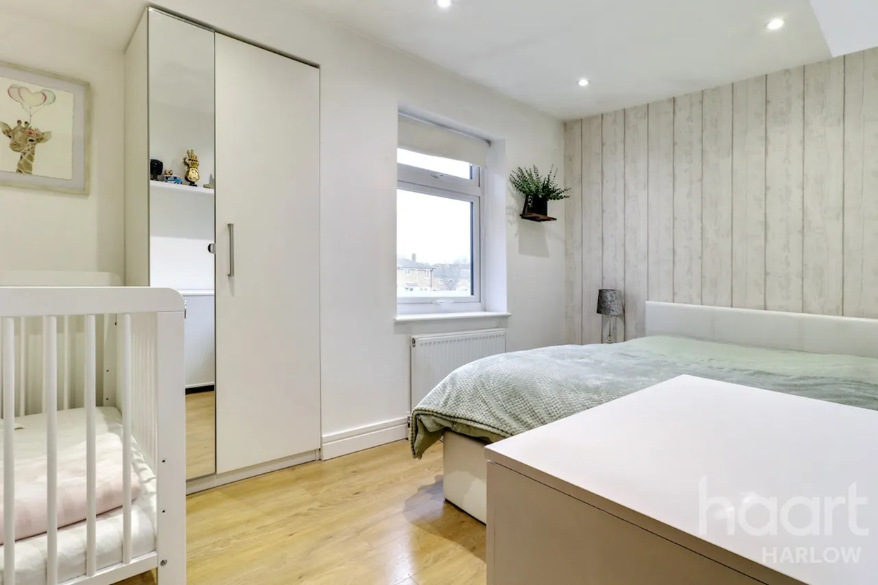 Hollyfield, Harlow, CM19, photo 11