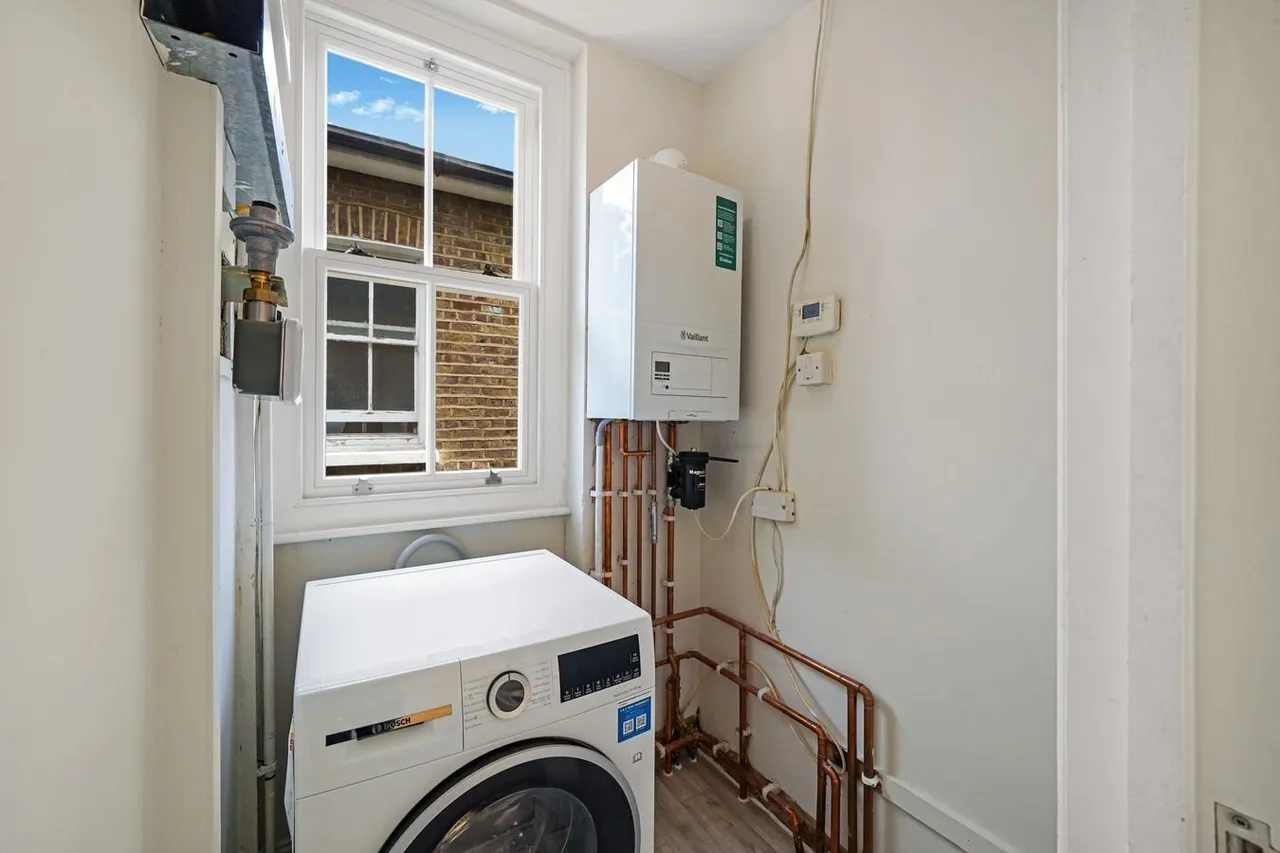 Brondesbury Villas, Kilburn, London, NW6, photo 8