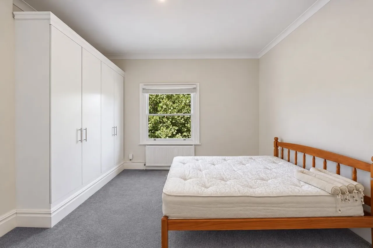 Brondesbury Villas, Kilburn, London, NW6, photo 12