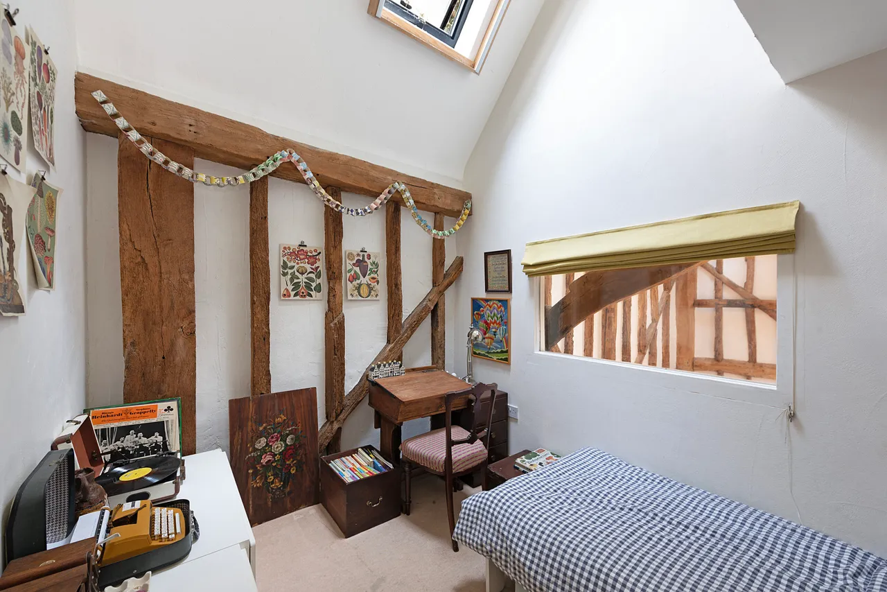 Kneesworth Street, Royston, SG8, photo 12