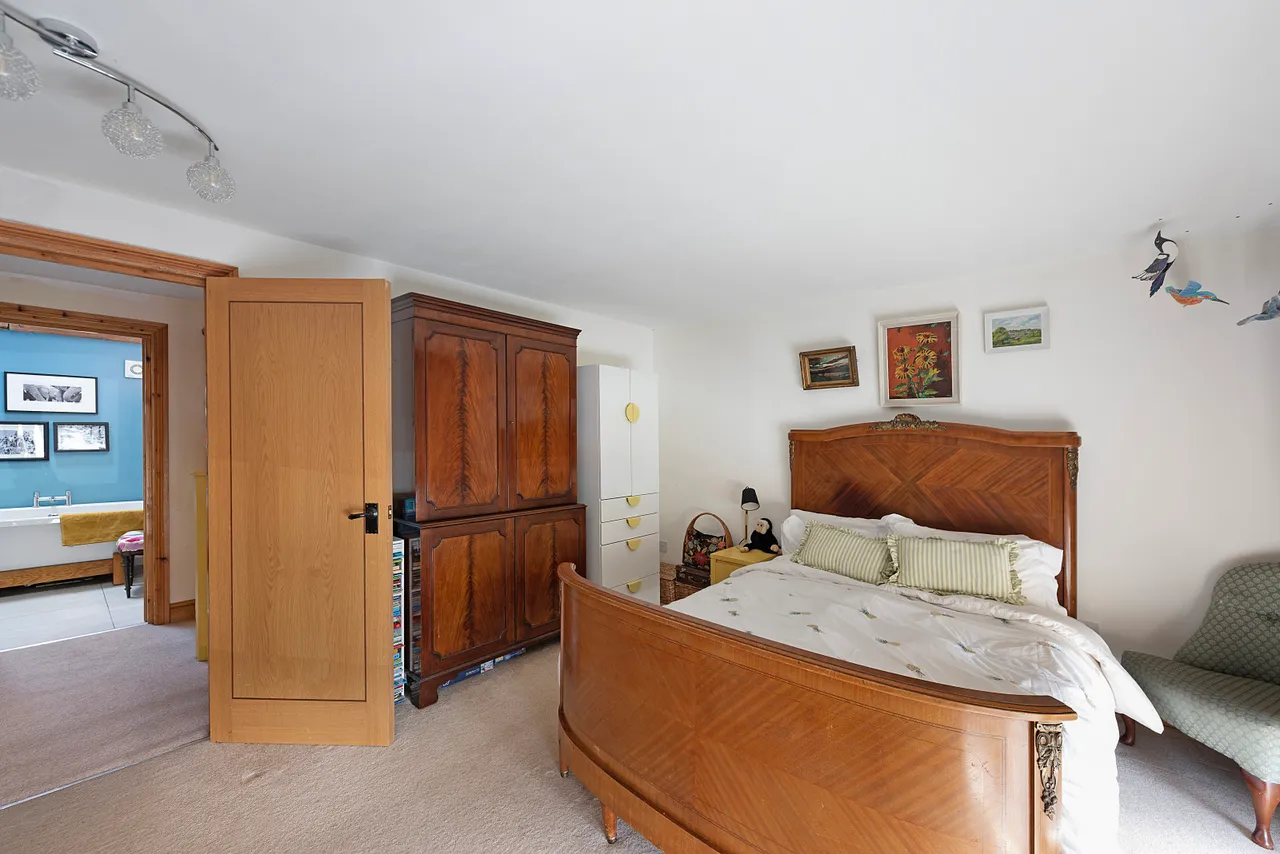 Kneesworth Street, Royston, SG8, photo 10