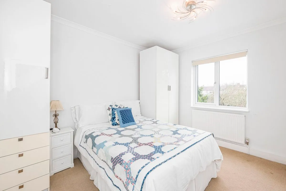 Hazelbrouck Gardens, Ilford, Essex, IG6 2XL, photo 14