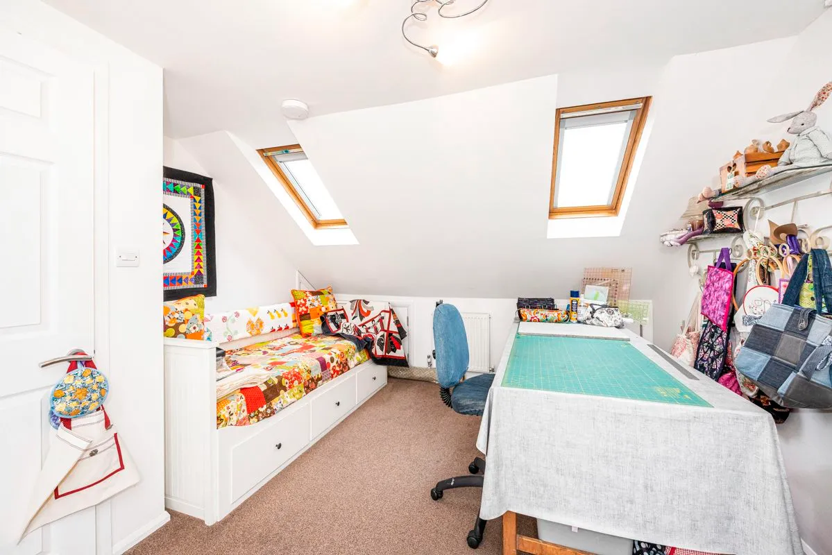 Hazelbrouck Gardens, Ilford, Essex, IG6 2XL, photo 18