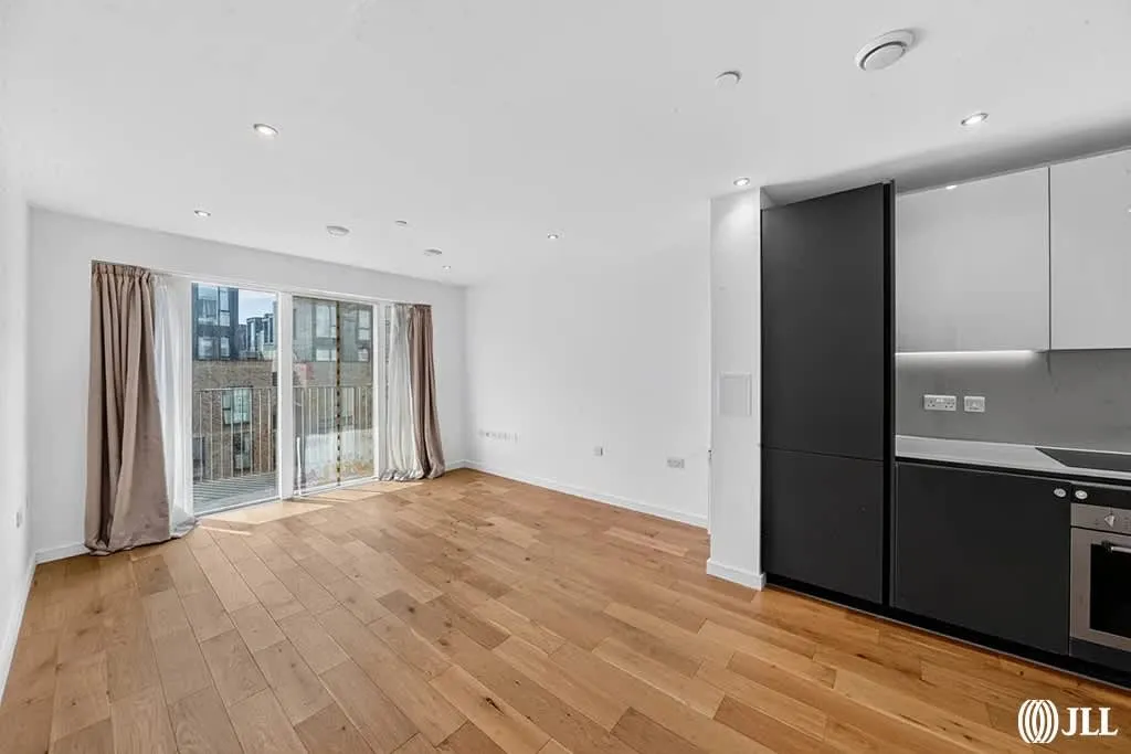 1 bed flat for sale, Penny Brookes Street, London, E15