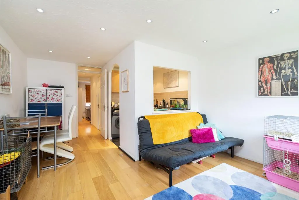 Burnham Close, London, SE1, photo 3