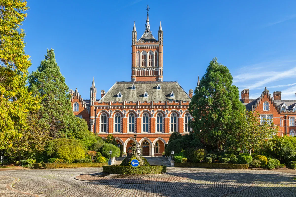 Holloway Drive, Virginia Water, GU25, photo 18