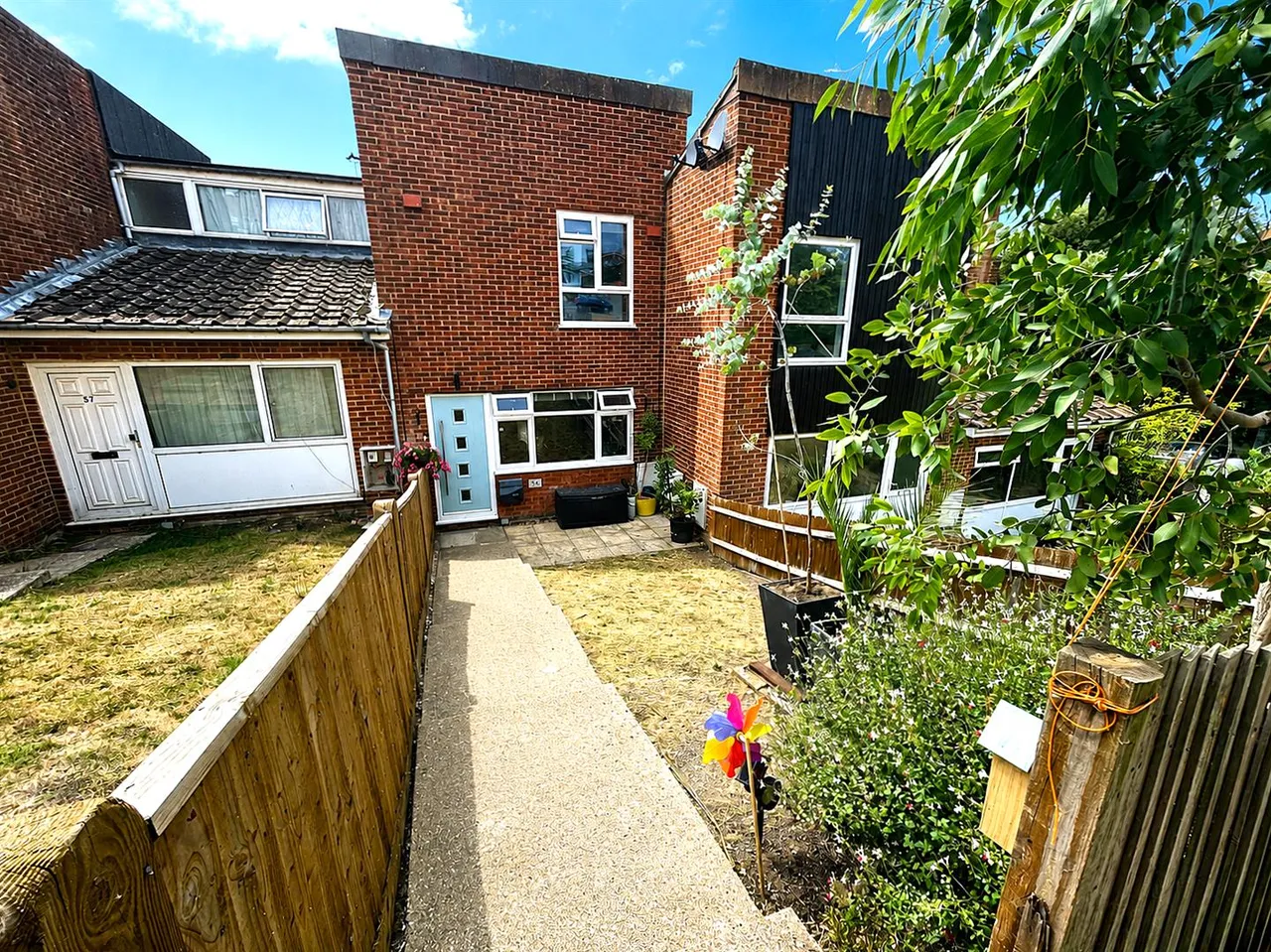 2 bed house for sale, St. Leonards Close, Newhaven