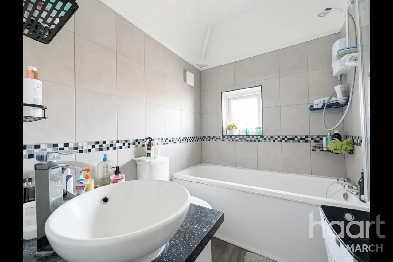 Burnsfield Estate, Chatteris, PE16, photo 14