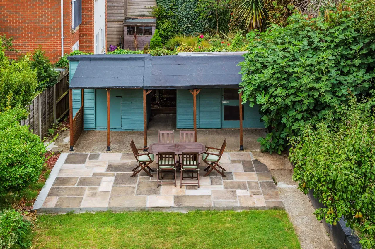 Martin Road, Guildford, GU2 9NX, photo 15