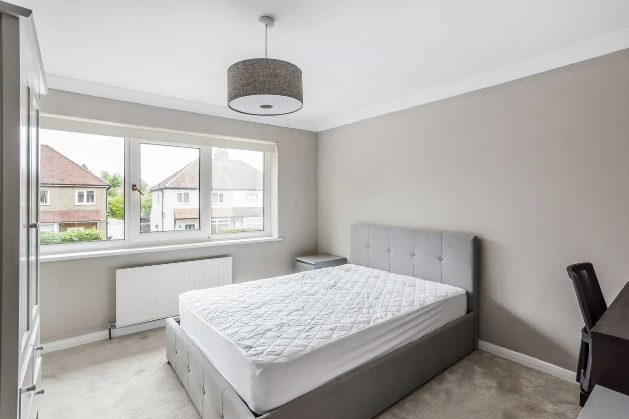 Martin Road, Guildford, GU2 9NX, photo 3