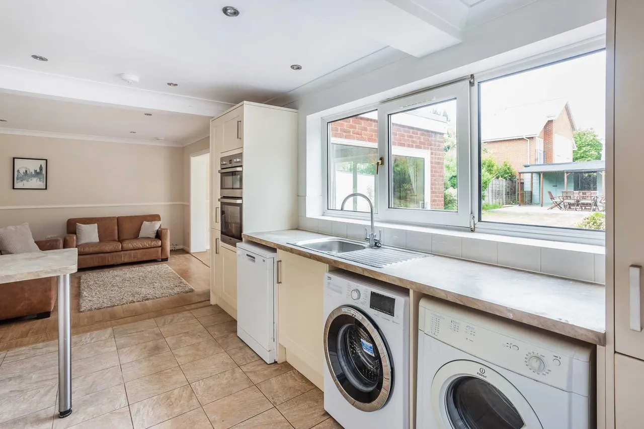 Martin Road, Guildford, GU2 9NX, photo 14