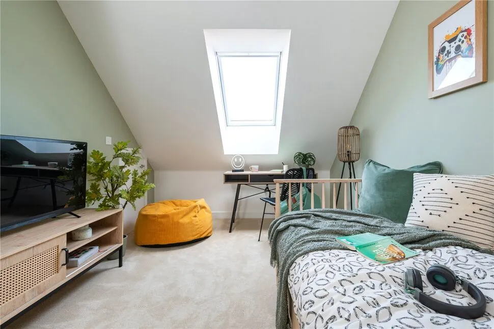Minterne Avenue, Borden, ME10, photo 10