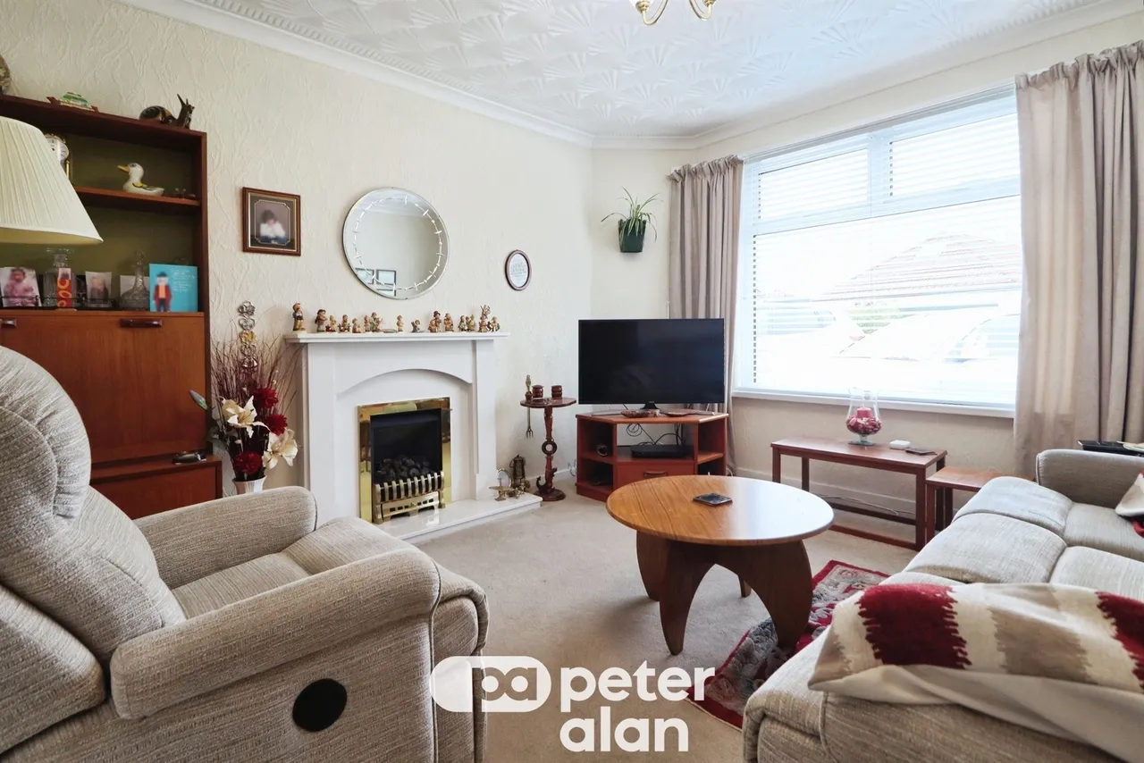 Lon Penllyn Cardiff, CF14, photo 2