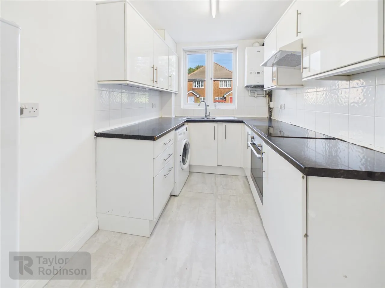 Portland Road, Dorking, RH4, photo 2
